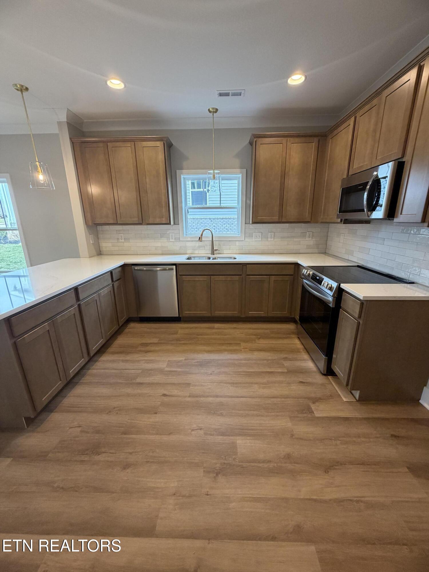 116 Thornberry Road, Unit LOT 62B Oak Ridge, TN 37830 - Photo 8 of 40 IMG_5230