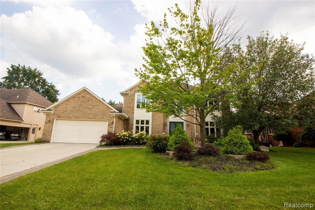 3079 Kilburn Road West Rochester Hills, MI 48306 - Photo 2 of 40