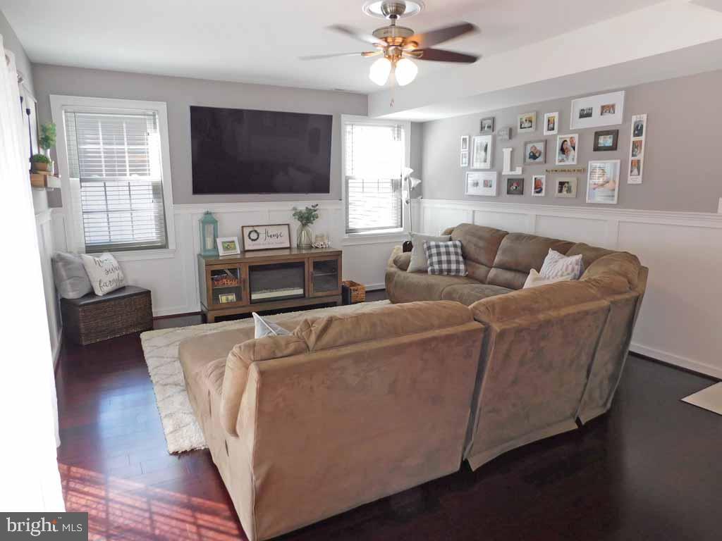 159 Aspen Road Yardley, PA 19067 - Photo 7 of 23 Gallery Image 7