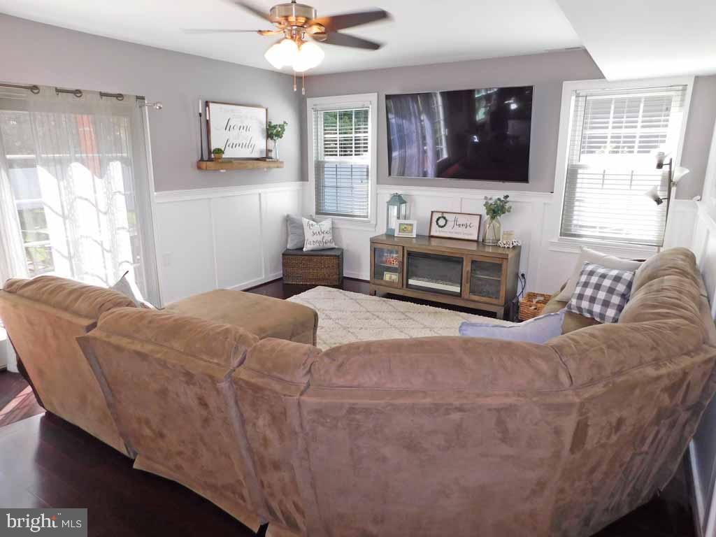 159 Aspen Road Yardley, PA 19067 - Photo 8 of 23 Gallery Image 8