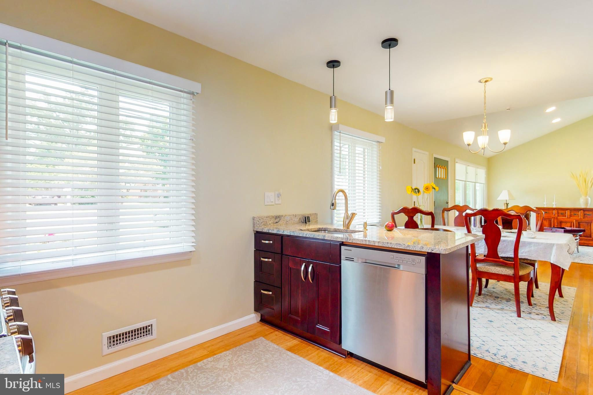 704 Lanark Way Silver Spring, MD 20901 - Photo 12 of 42