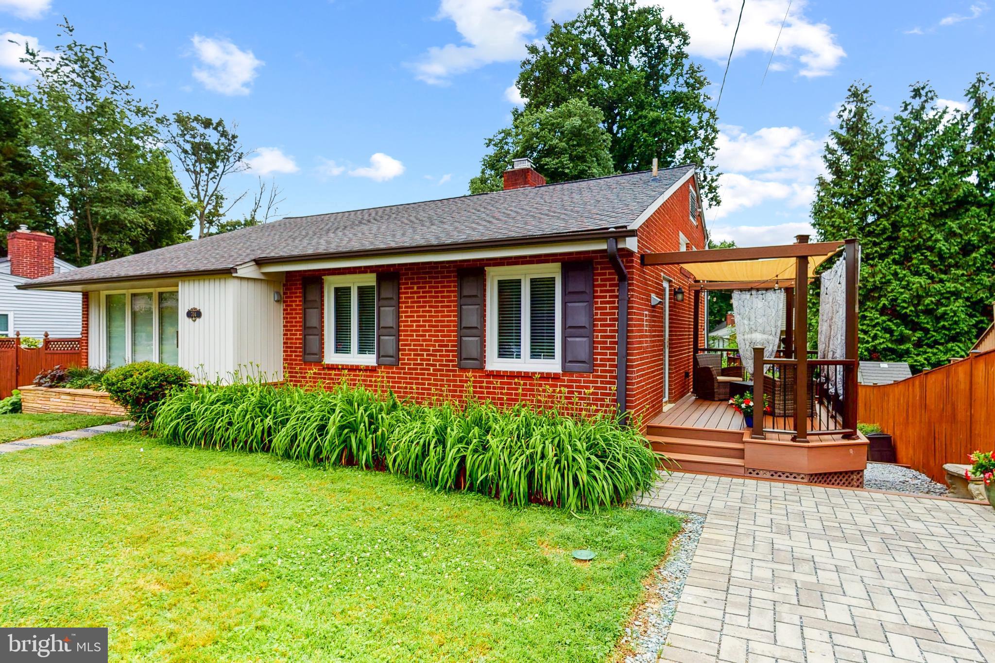 704 Lanark Way Silver Spring, MD 20901 - Photo 4 of 42