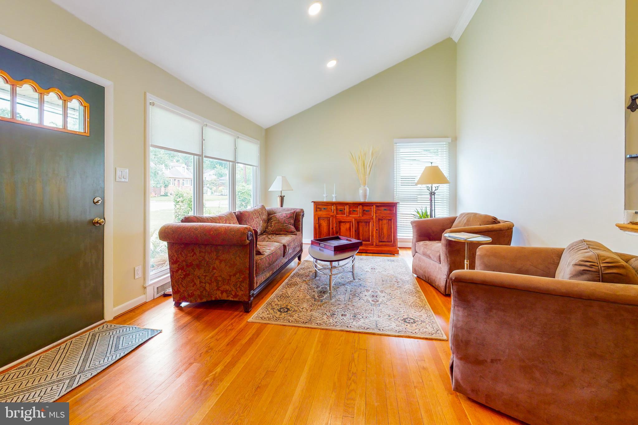 704 Lanark Way Silver Spring, MD 20901 - Photo 6 of 42