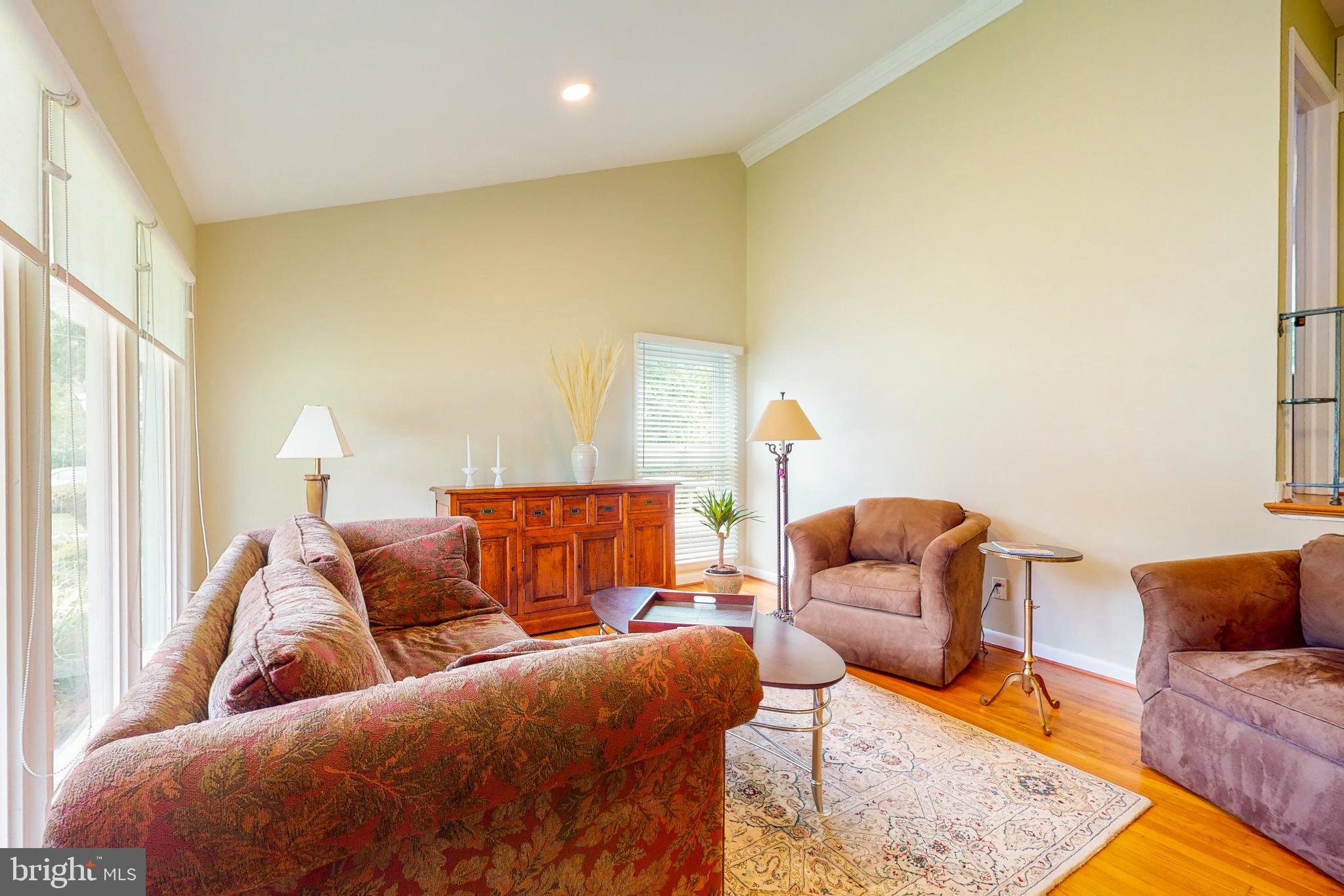 704 Lanark Way Silver Spring, MD 20901 - Photo 7 of 42