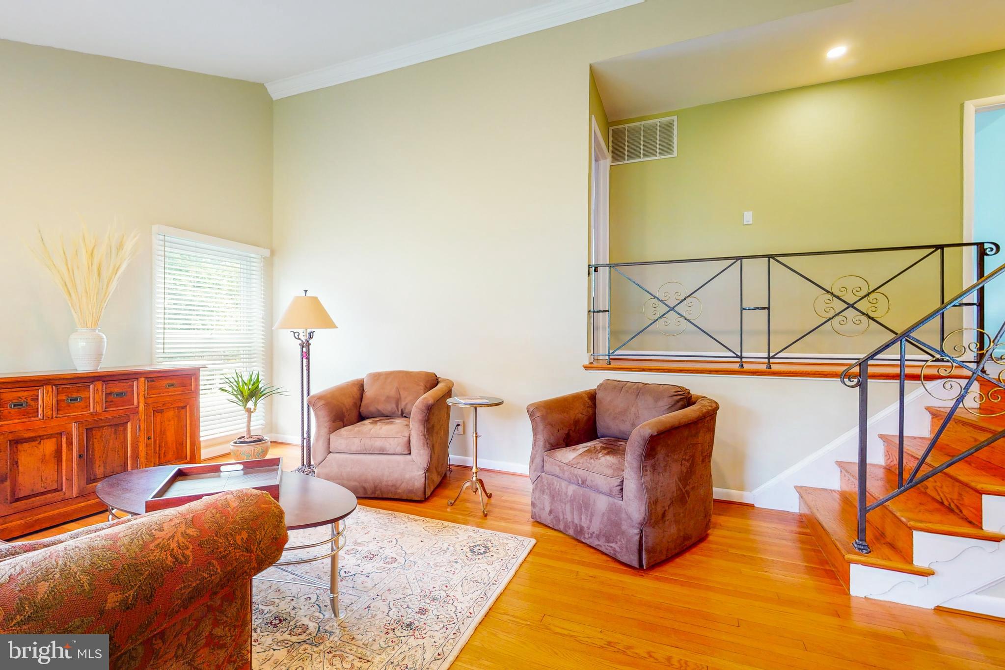 704 Lanark Way Silver Spring, MD 20901 - Photo 8 of 42