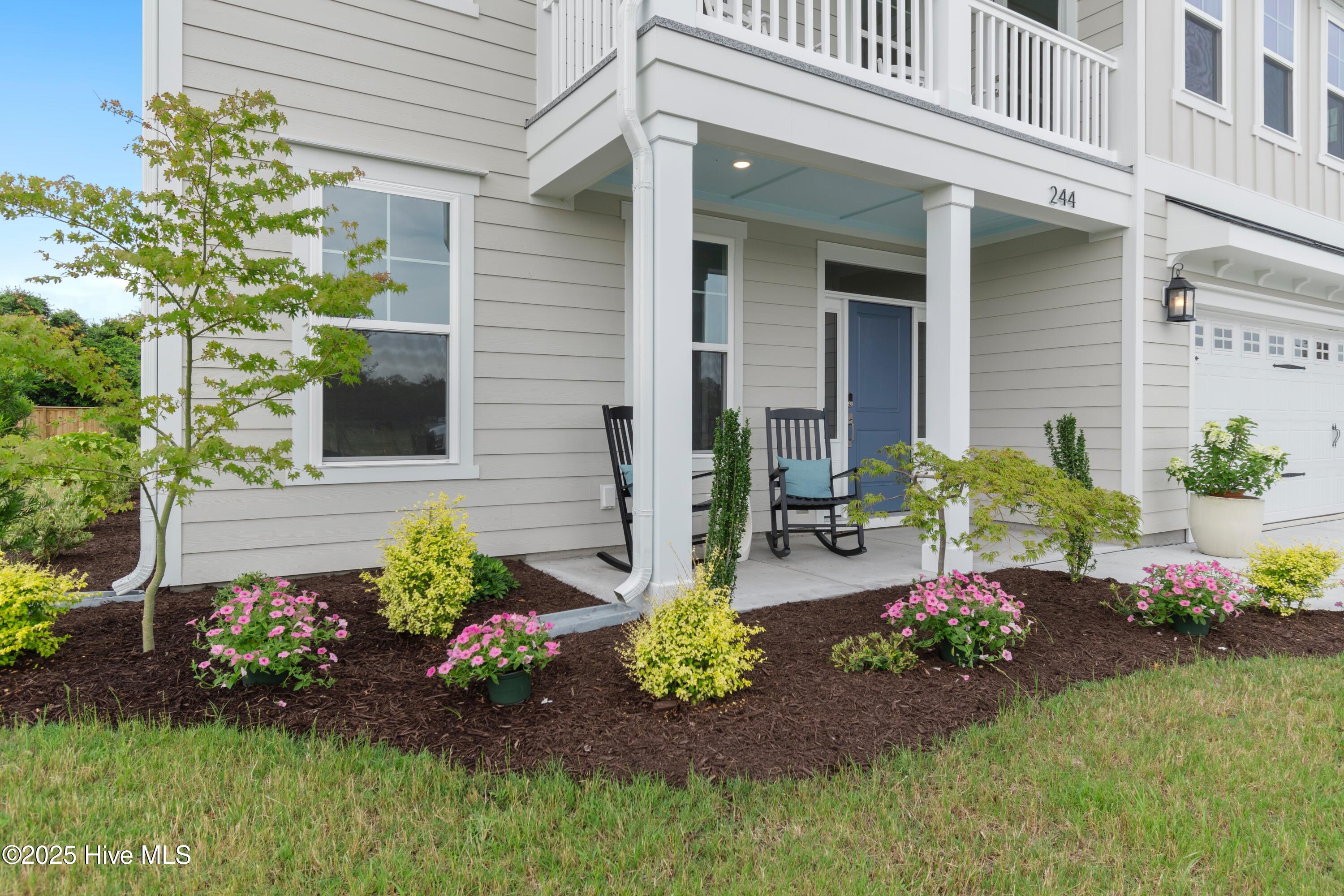 244 Planters Walk Hampstead, NC 28443 - Photo 2 of 86 Front Porch
