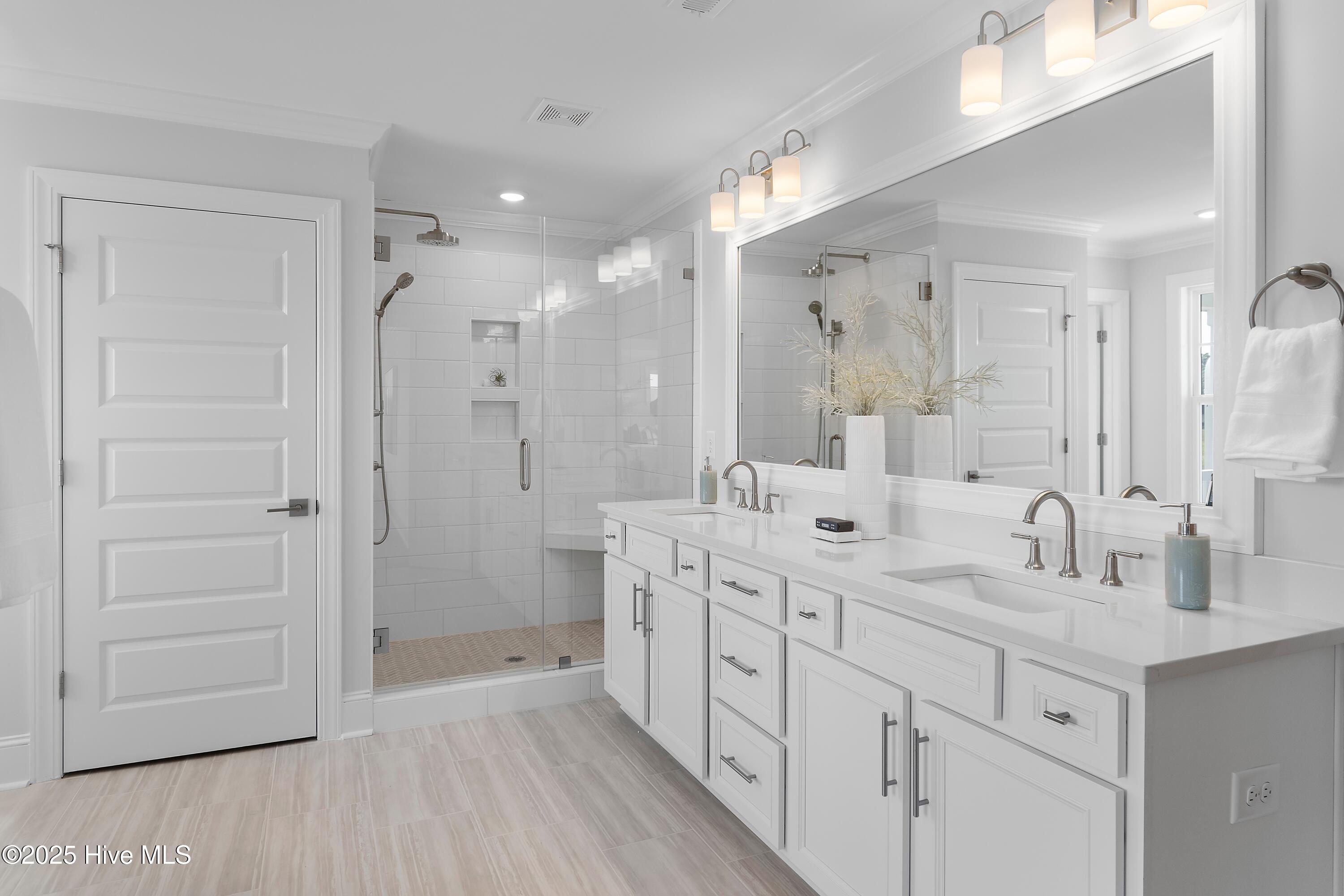 244 Planters Walk Hampstead, NC 28443 - Photo 43 of 86 Primary Bathroom on Second Floor