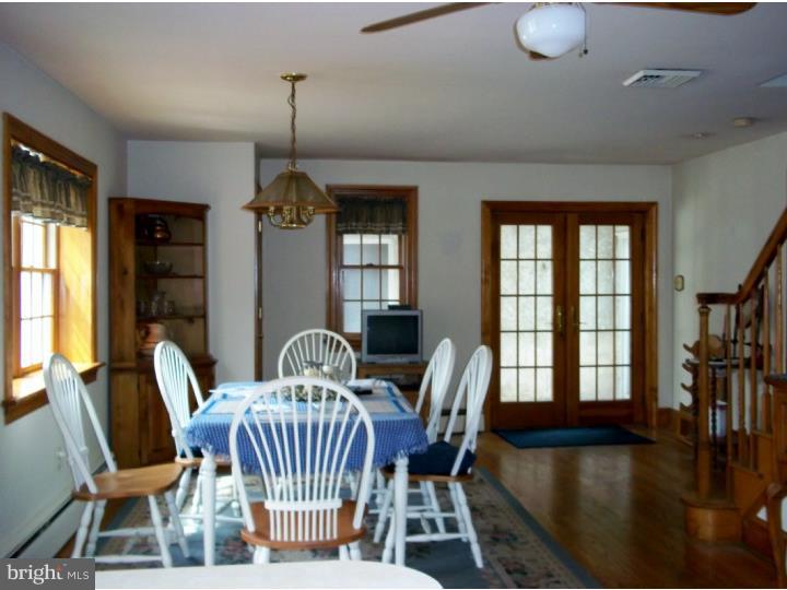 110 Cedar Grove Road Conshohocken, PA 19428 - Photo 5 of 21 Great Room