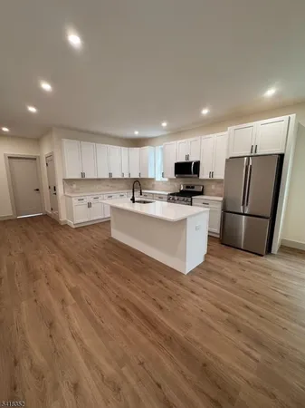 $2,750 | 397 North 13th Street, Unit 2, Newark, NJ 07107