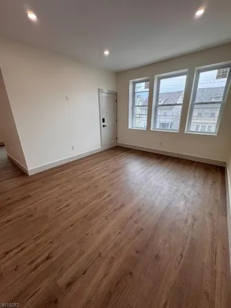 $2,750 | 397 North 13th Street, Unit 2, Newark, NJ 07107