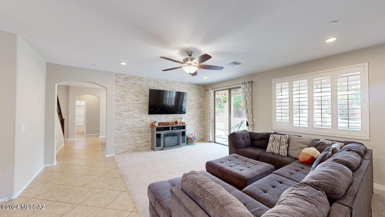 1216 West Rodriguez Road Oro Valley, AZ 85755 - Photo 2 of 42