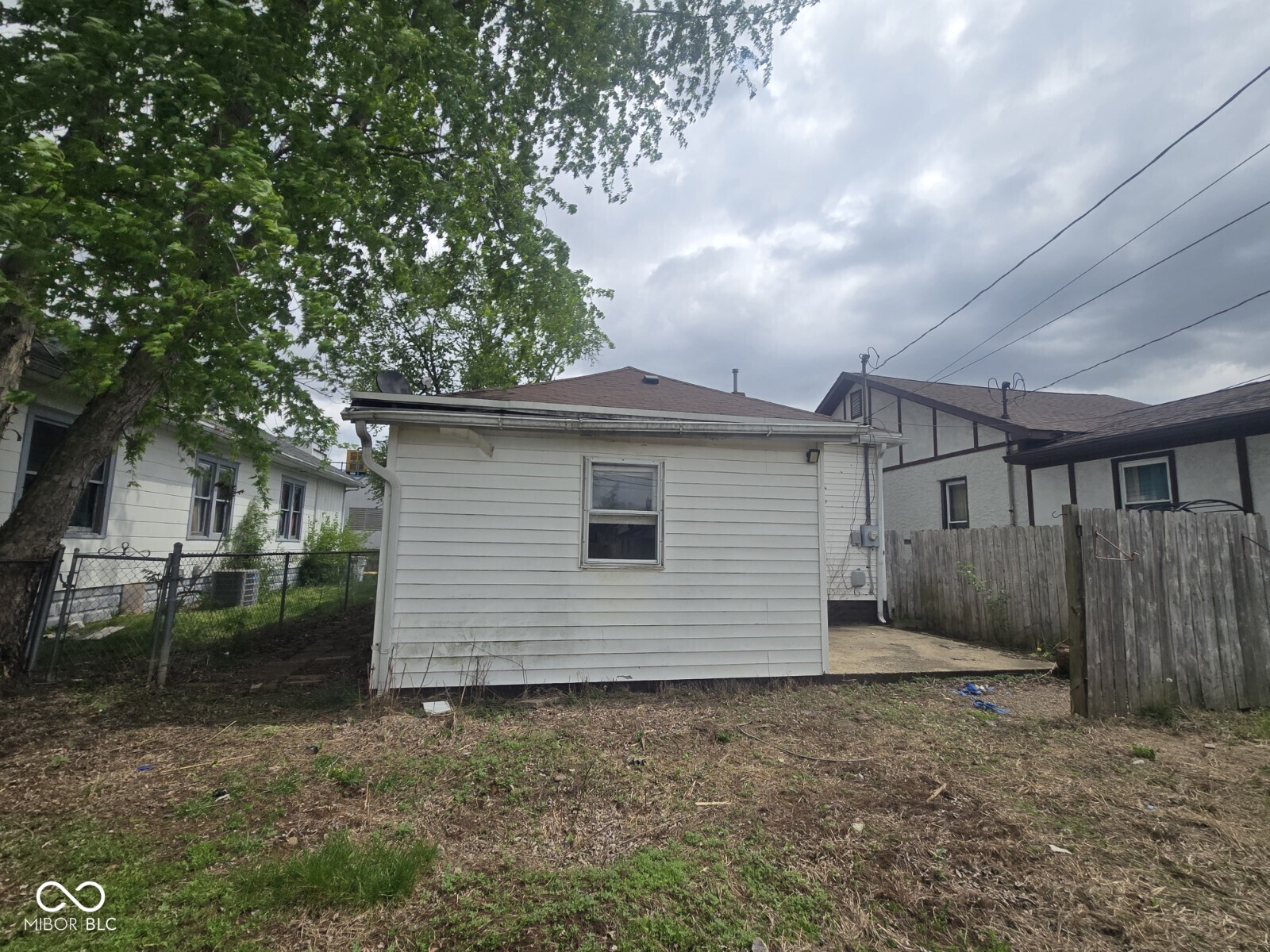 835 South 3rd Street Clinton, IN 47842 - Photo 5 of 16