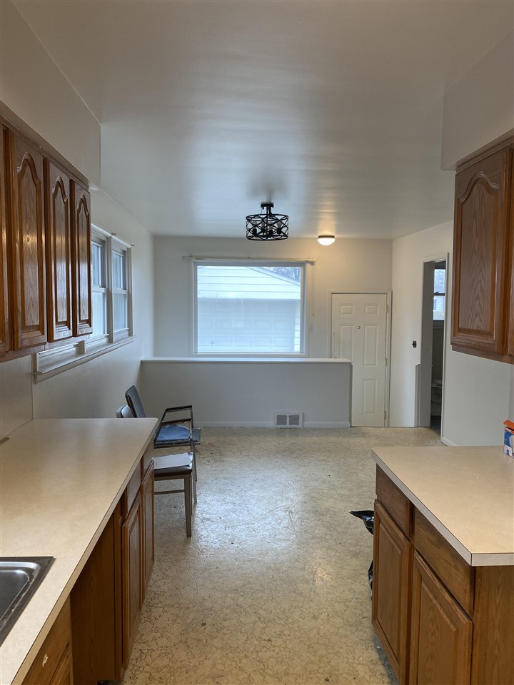 18128 Winsome Road Fraser, MI 48026 - Photo 2 of 14 Spacious Kitchen