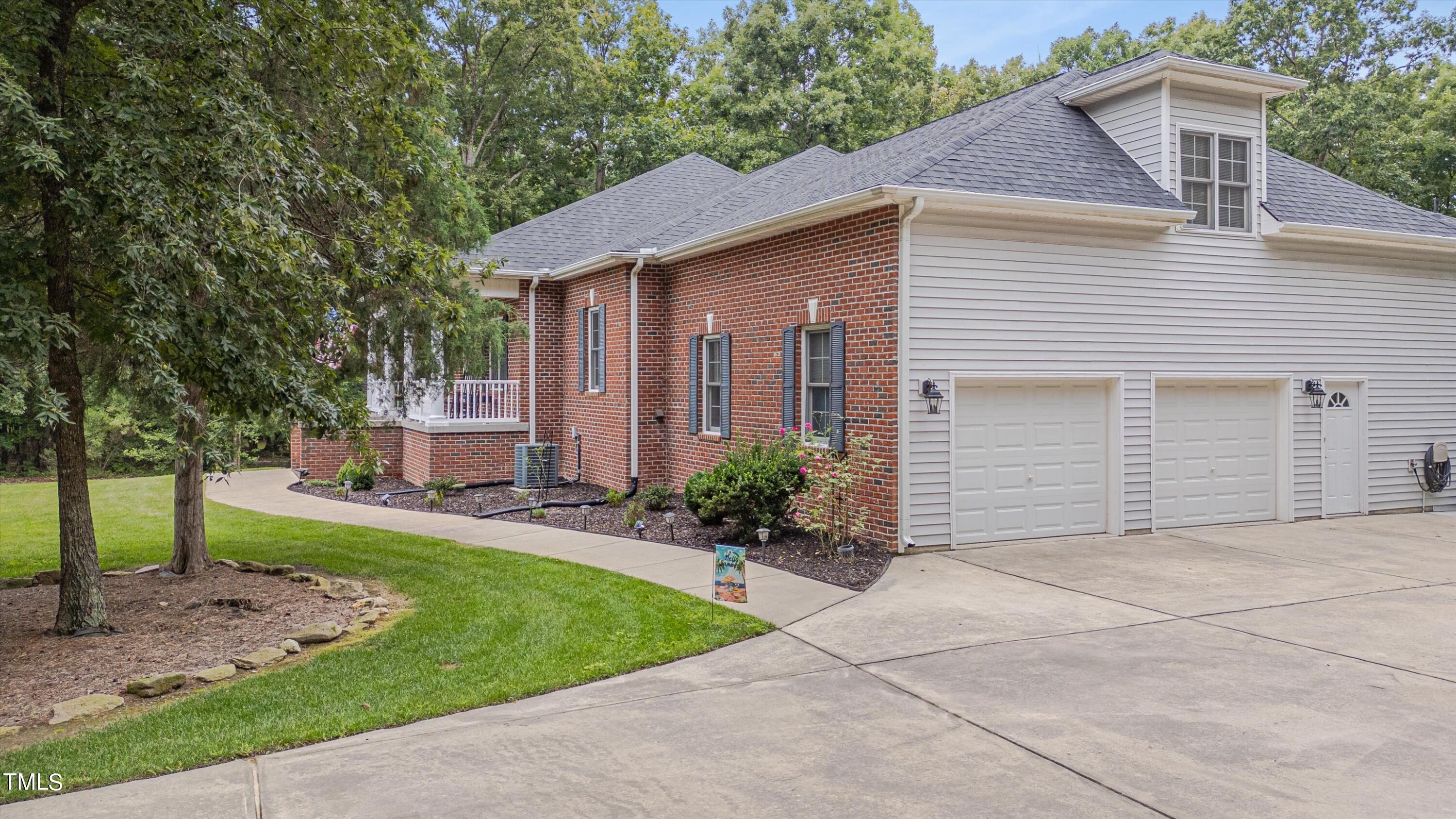 04-305 Watkins-4