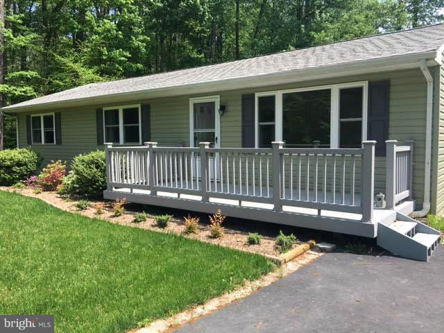 21095 Tanyard Road Preston, MD 21655 - Photo 2 of 30 Front Deck