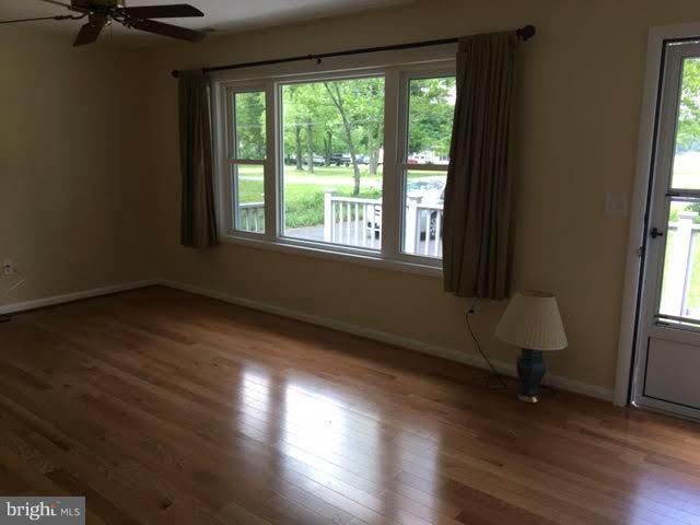 21095 Tanyard Road Preston, MD 21655 - Photo 4 of 30 Hardwood Triple Window