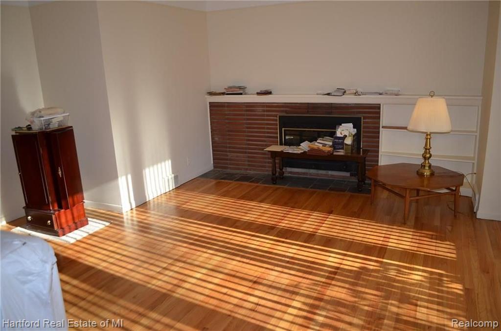28385 Farmington Road Farmington Hills, MI 48334 - Photo 4 of 15