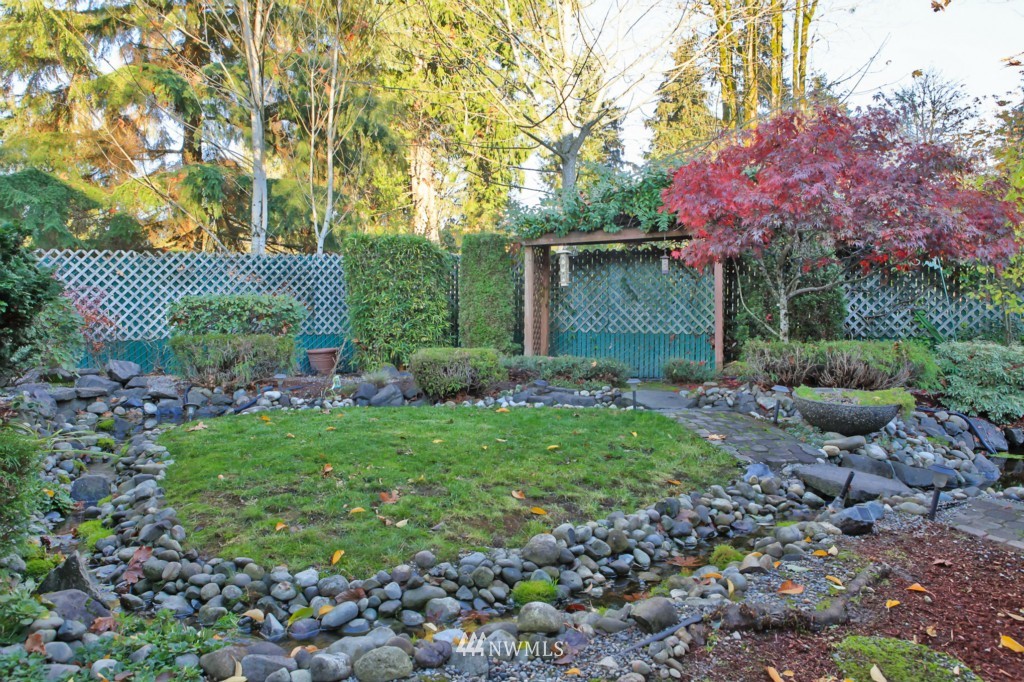 17602 Southeast 186th Way Renton, WA 98058 - Photo 14 of 16 Gallery Image 14