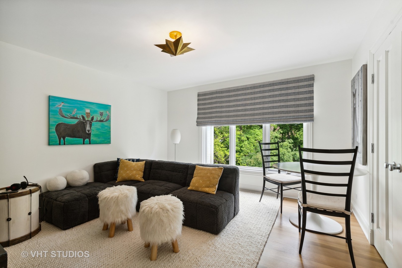 37 Sheridan Road Highland Park, IL 60035 - Photo 39 of 48 a living room with furniture and a window