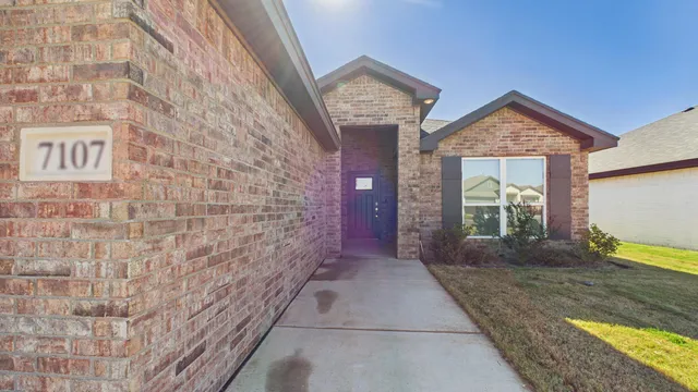$285,000 | 7107 23rd Street, Lubbock, TX 79407