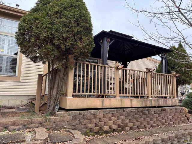 $294,900 | 502 East Hickory Stick Court, Bloomington, IN 47401