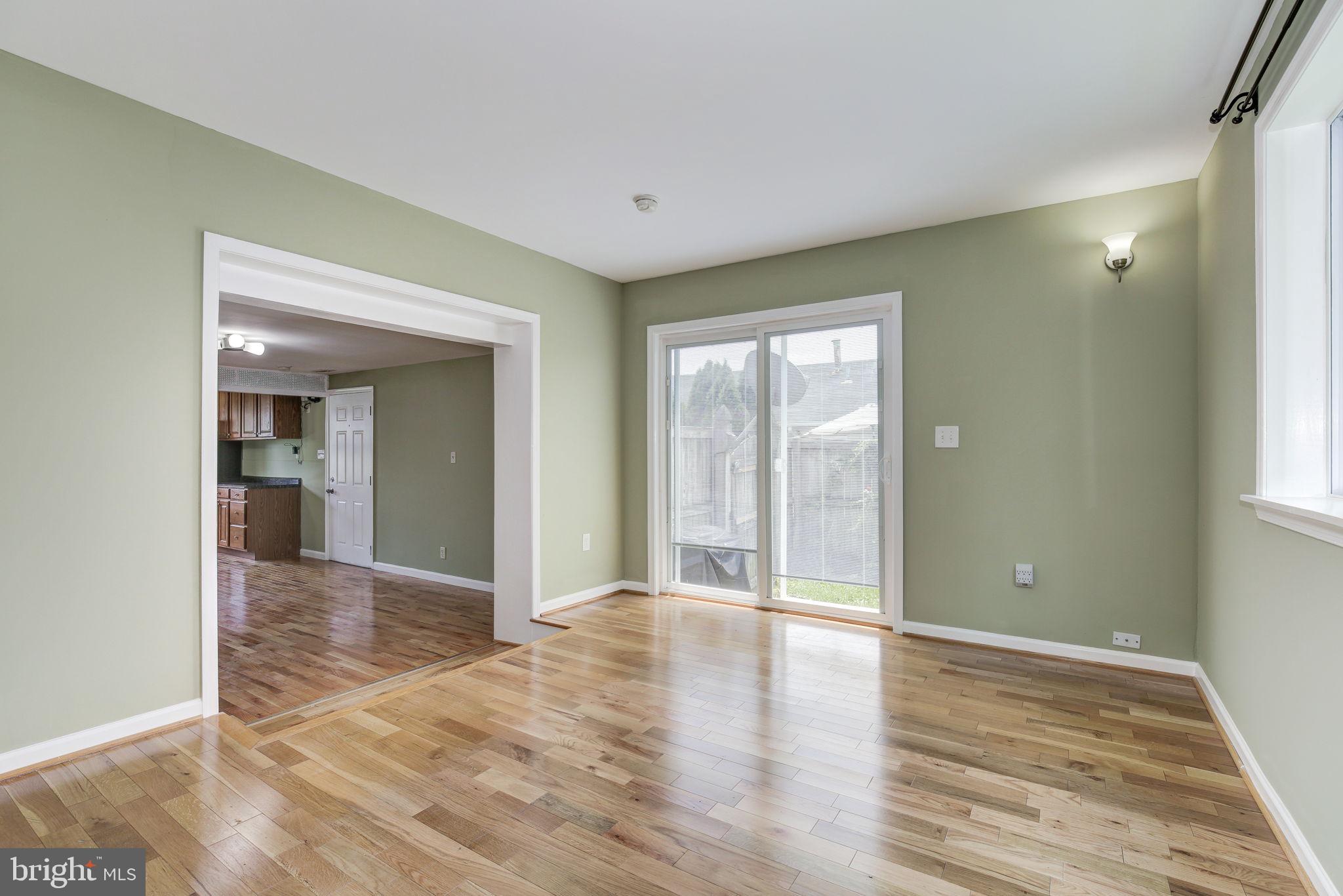 348 Suter Road Catonsville, MD 21228 - Photo 18 of 38