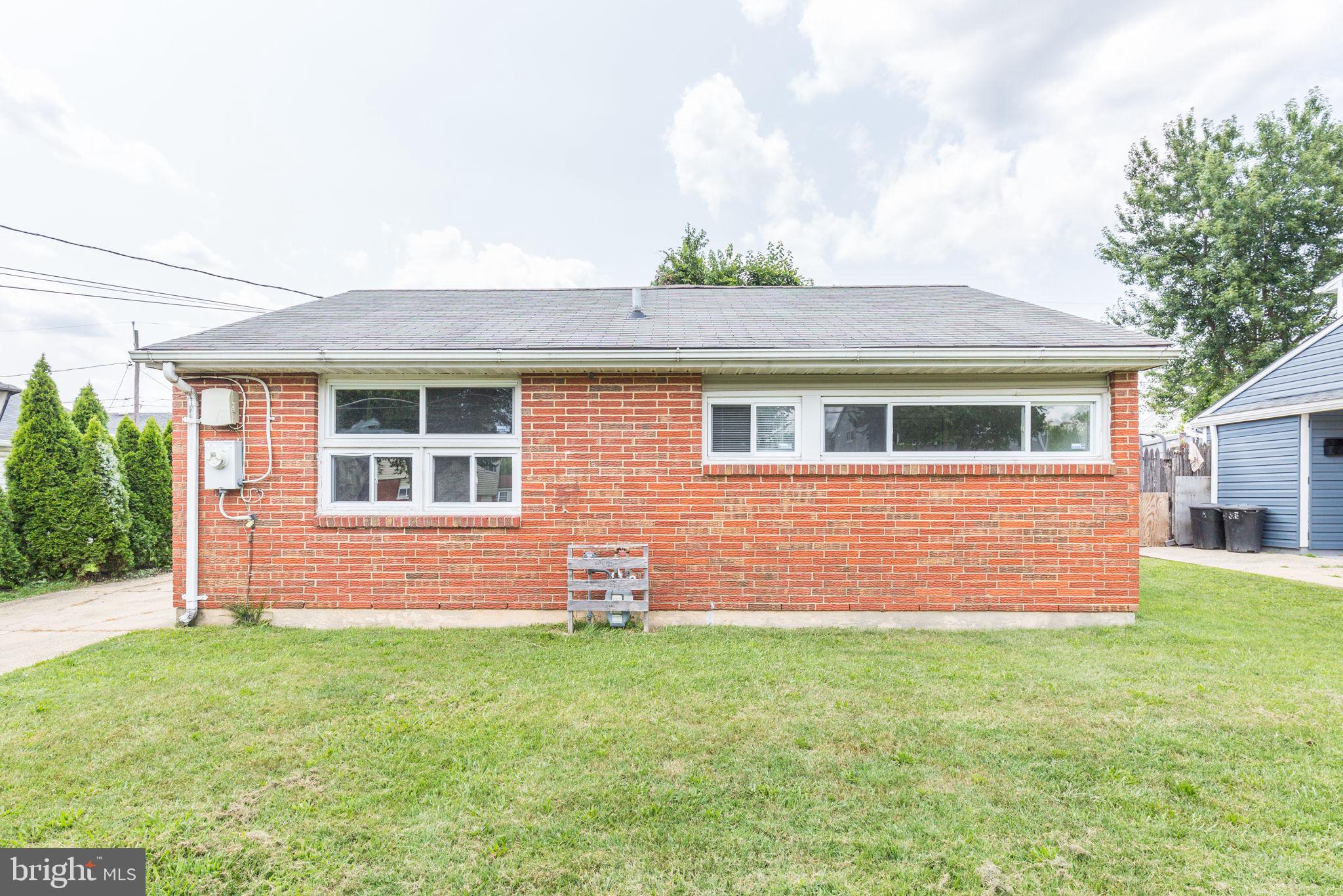 348 Suter Road Catonsville, MD 21228 - Photo 5 of 38
