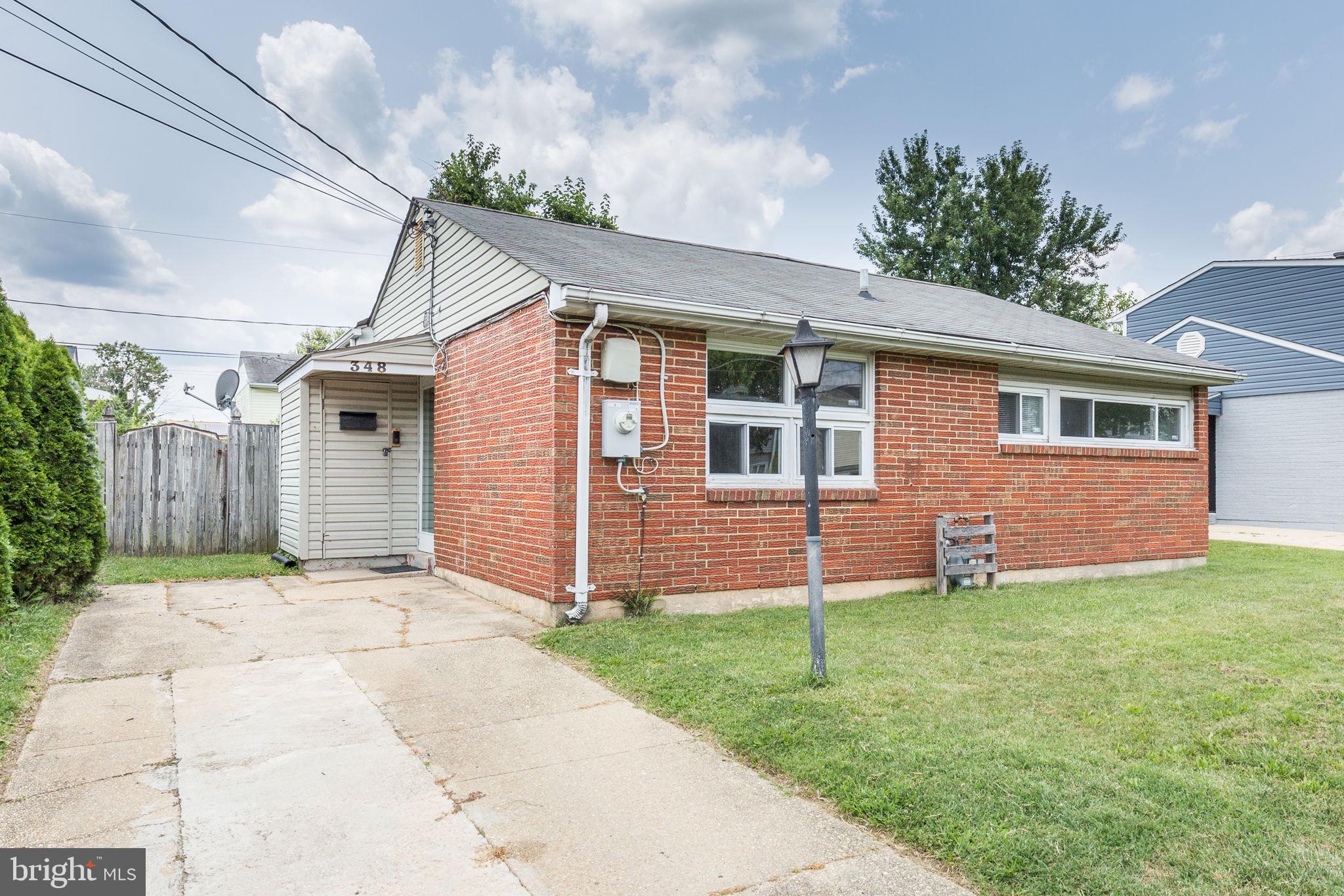 348 Suter Road Catonsville, MD 21228 - Photo 6 of 38