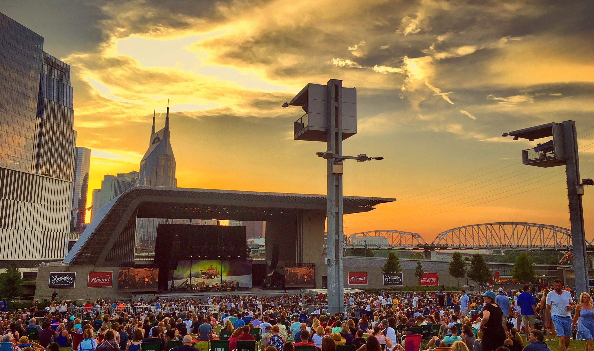 2809 Delaware Avenue, Unit 202 Nashville, TN 37209 - Photo 40 of 40 a front view of a building with street