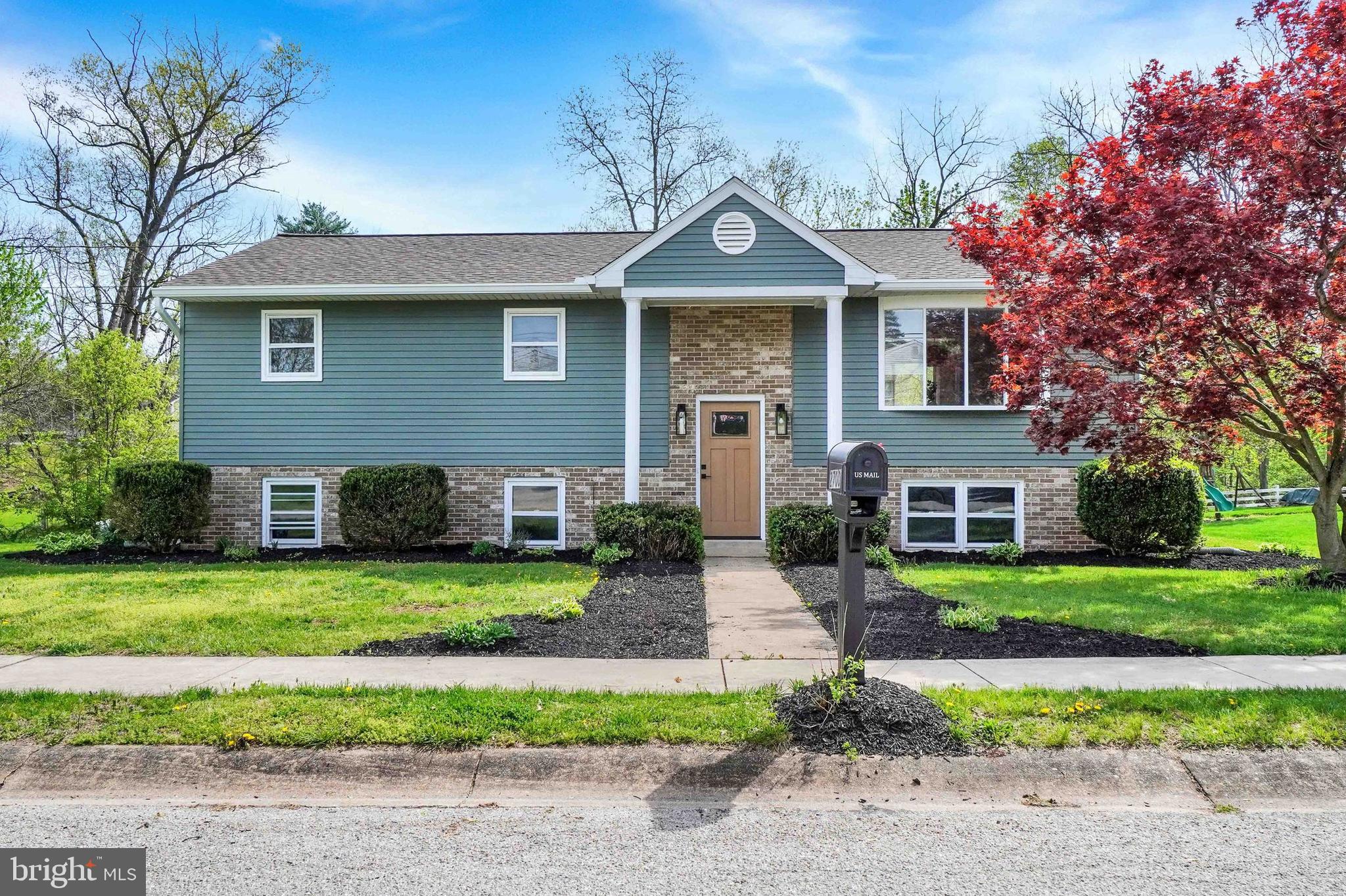 2700 Thornbridge Road East York, PA 17408 - Photo 1 of 16