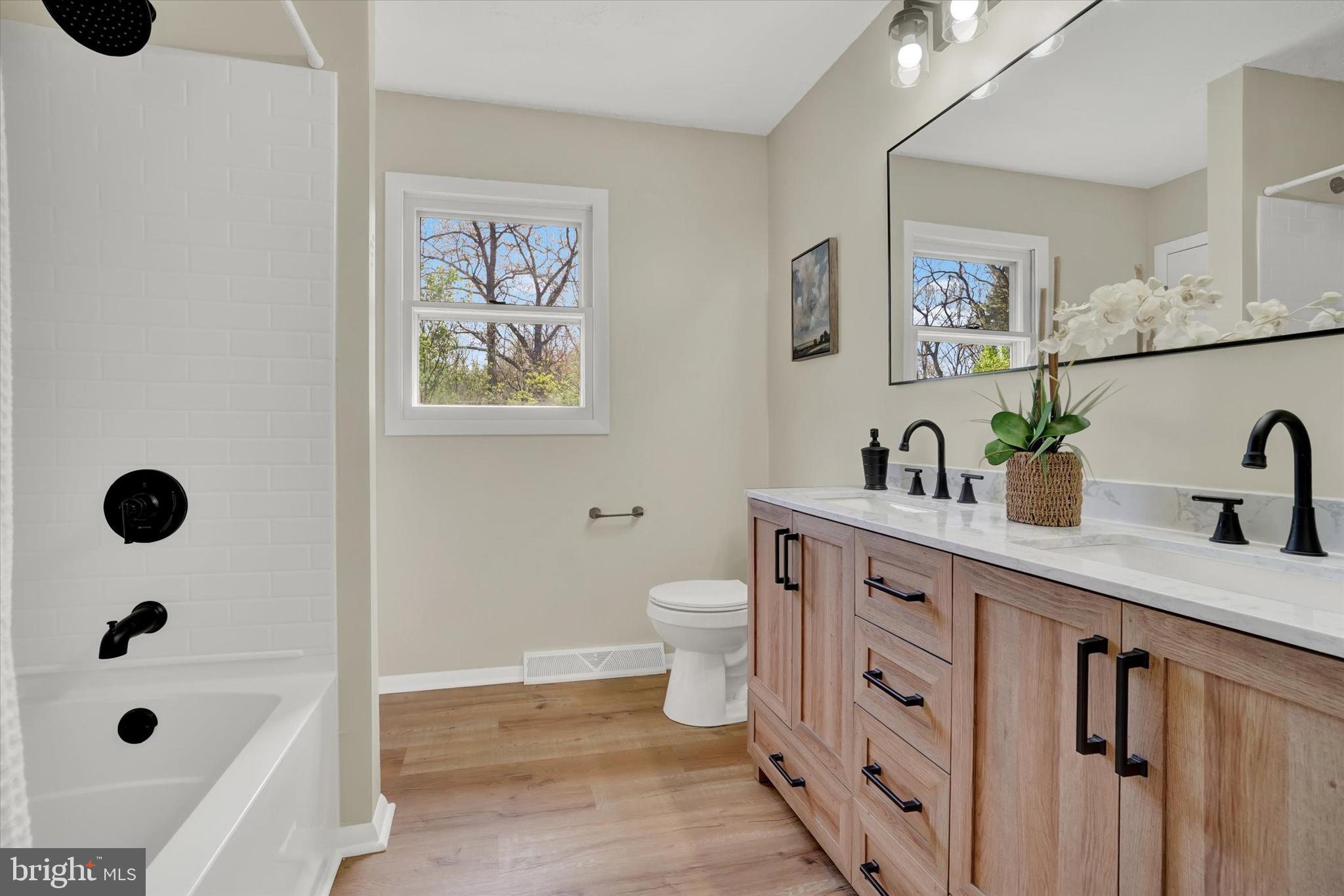 2700 Thornbridge Road East York, PA 17408 - Photo 8 of 16