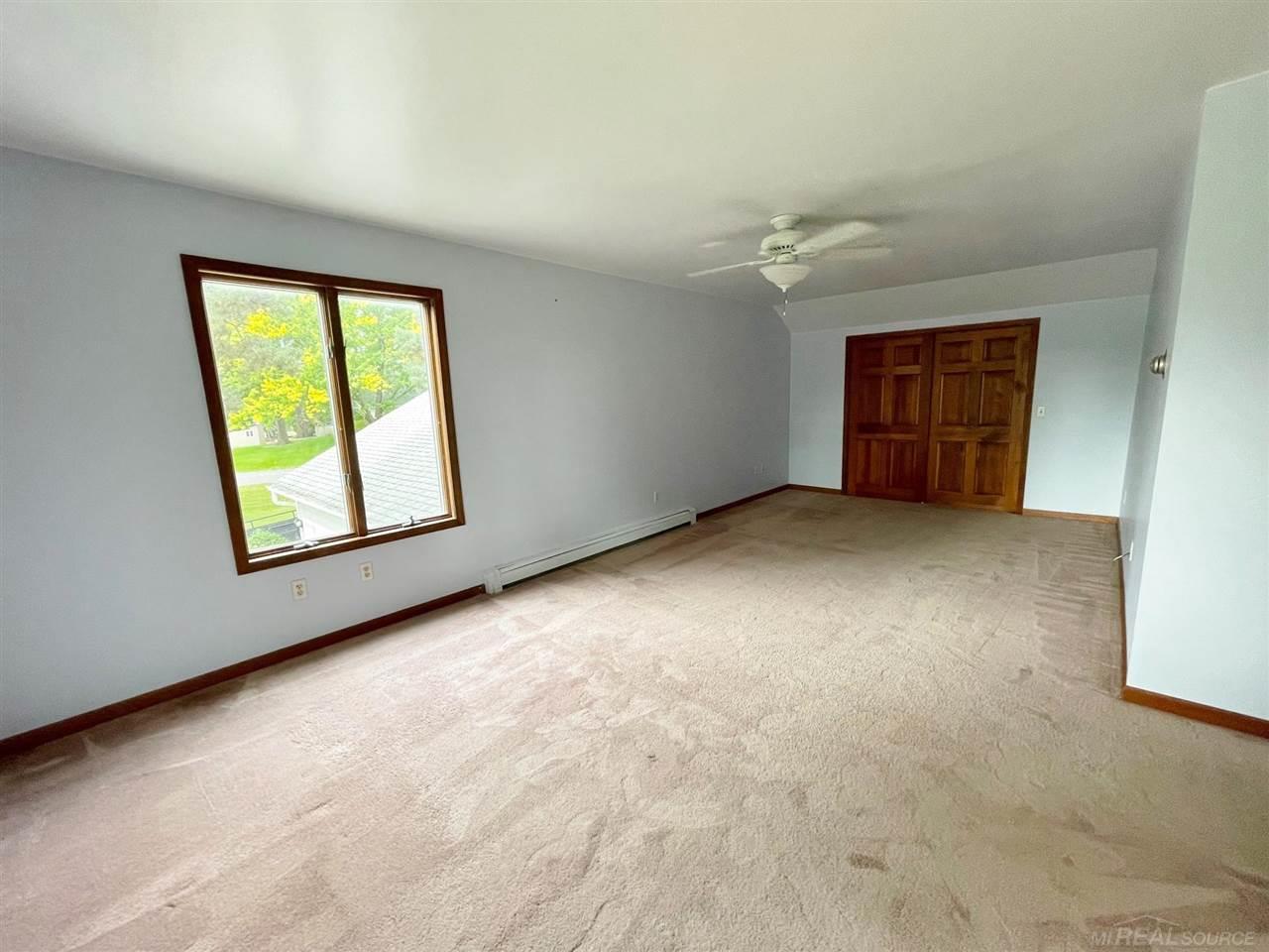 188 Maple Circle Sandusky, MI 48471 - Photo 18 of 27 50058725-17.JPG