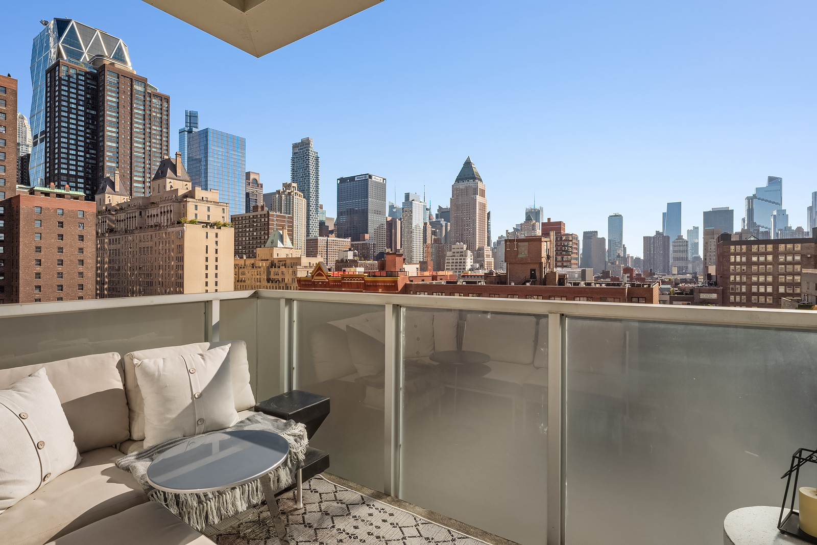 426 West 58th Street, Unit PH3 Manhattan, NY 10019 - Photo 7 of 22 a picture of a city view