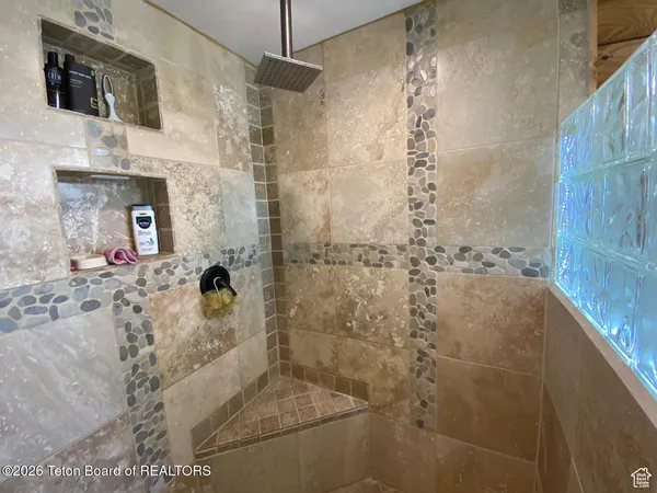 $6,295,000 | 95 Auburn-Forest Road, Auburn, WY 83111