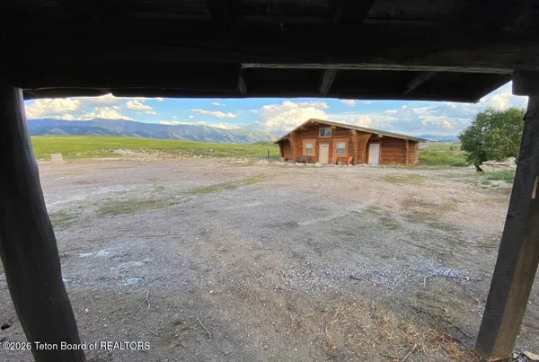 $6,295,000 | 95 Auburn-Forest Road, Auburn, WY 83111