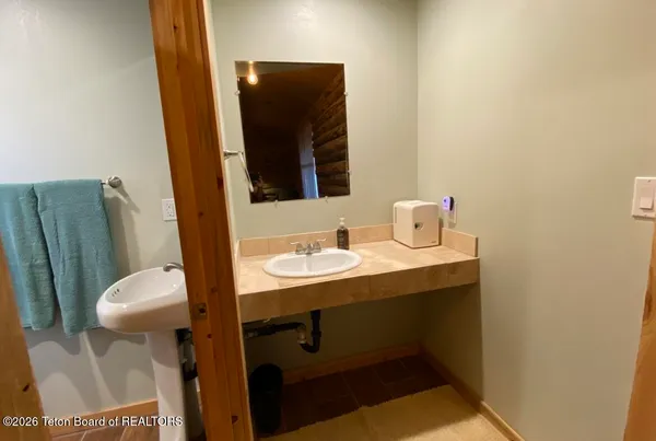 $6,295,000 | 95 Auburn-Forest Road, Auburn, WY 83111