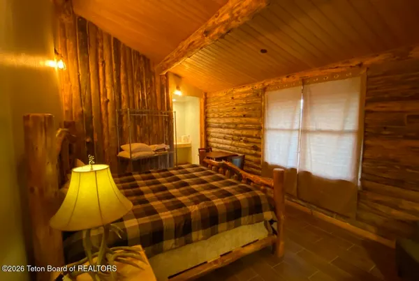 $6,295,000 | 95 Auburn-Forest Road, Auburn, WY 83111