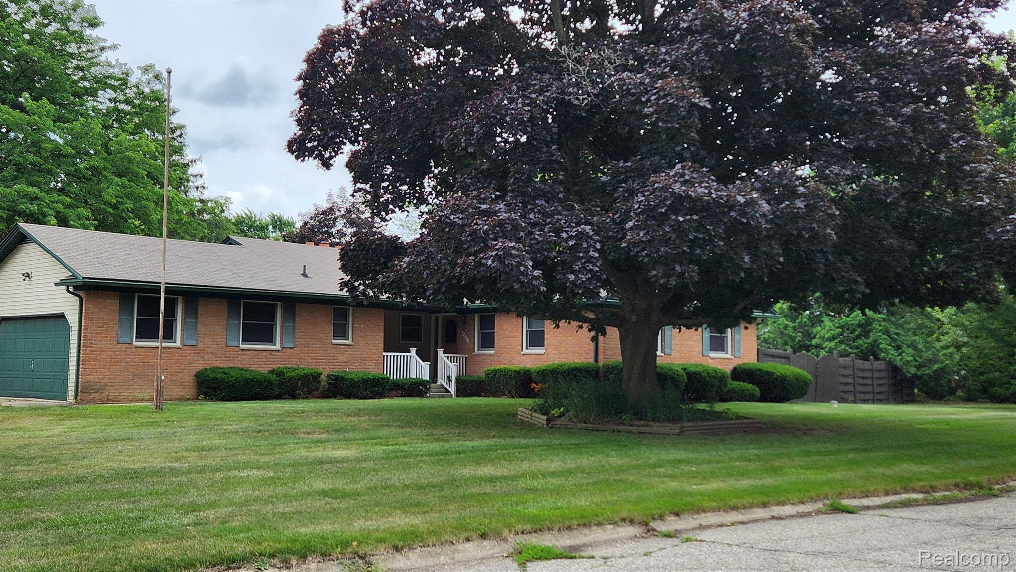 4347 Old Carriage Road Flint, MI 48507 - Photo 1 of 40 Gallery Image 1