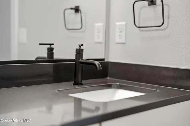 $695,000 | 7065 North Coeur Terre Boulevard, Coeur D'Alene, ID 83815