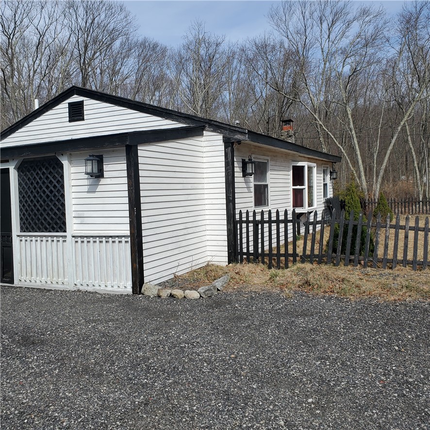 121 Dexter Lane Scituate, RI 02857 - Photo 2 of 12