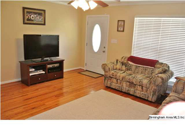 1012 South Hillcrest Road Odenville, AL 35120 - Photo 6 of 24