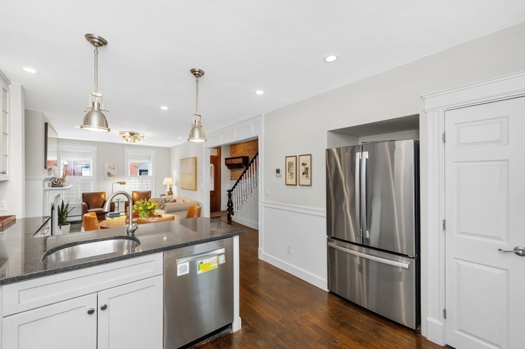 14 Beckler Avenue Boston, MA 02127 - Photo 7 of 24