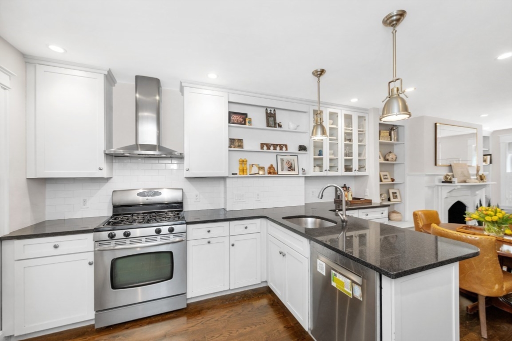 14 Beckler Avenue Boston, MA 02127 - Photo 8 of 24