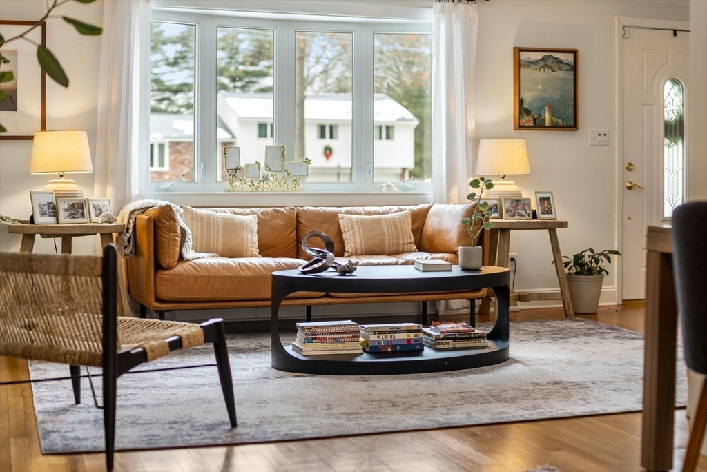 36 Kendall Road Sudbury, MA 01776 - Photo 3 of 24 Gallery Image 3