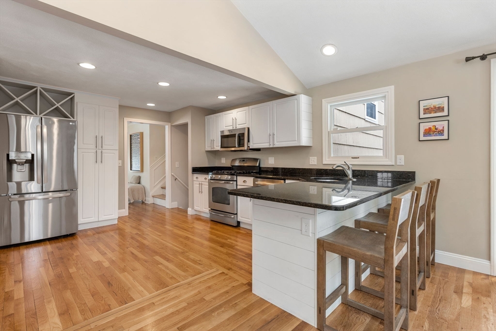 36 Kendall Road Sudbury, MA 01776 - Photo 8 of 24 Gallery Image 8