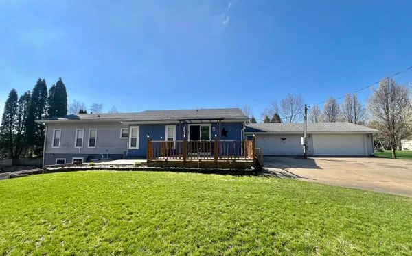 $210,000 | 833 Crauns Lane, Quincy, MI 49082