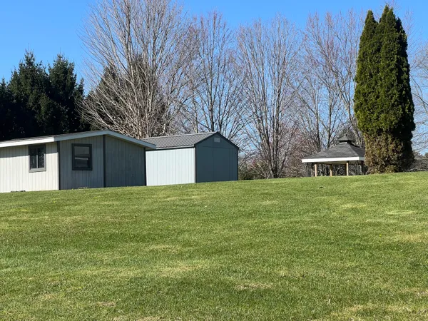 $210,000 | 833 Crauns Lane, Quincy, MI 49082