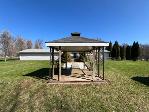 $210,000 | 833 Crauns Lane, Quincy, MI 49082