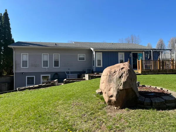 $210,000 | 833 Crauns Lane, Quincy, MI 49082