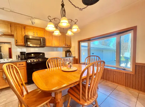 $210,000 | 833 Crauns Lane, Quincy, MI 49082